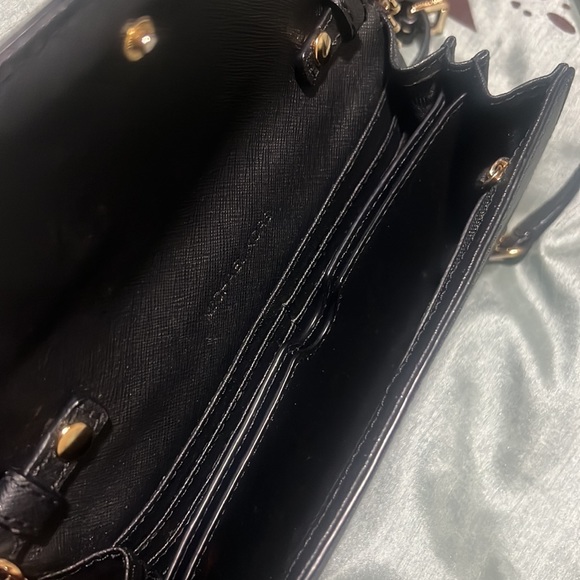 Michael Kors phone wallet Crossbody - Picture 5 of 7